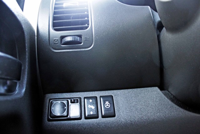 b13 - mirror controls