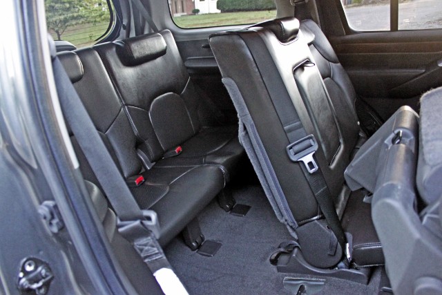 c7  - right door to third row
