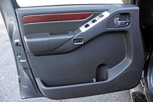 d2 - left door